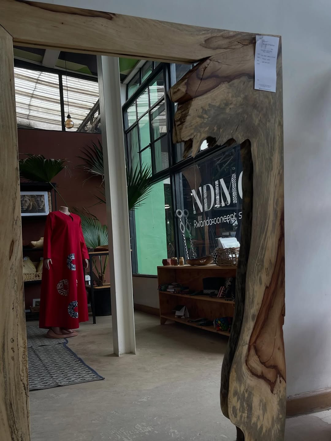 Ndimo Rwanda Concept Store: shop interior and products