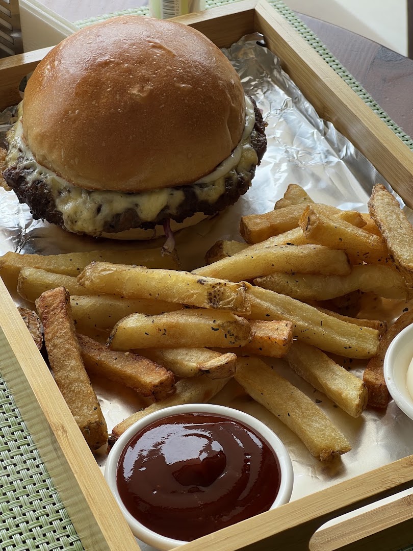 Rutz Burger Joint: appetizing, high-quality food photography
