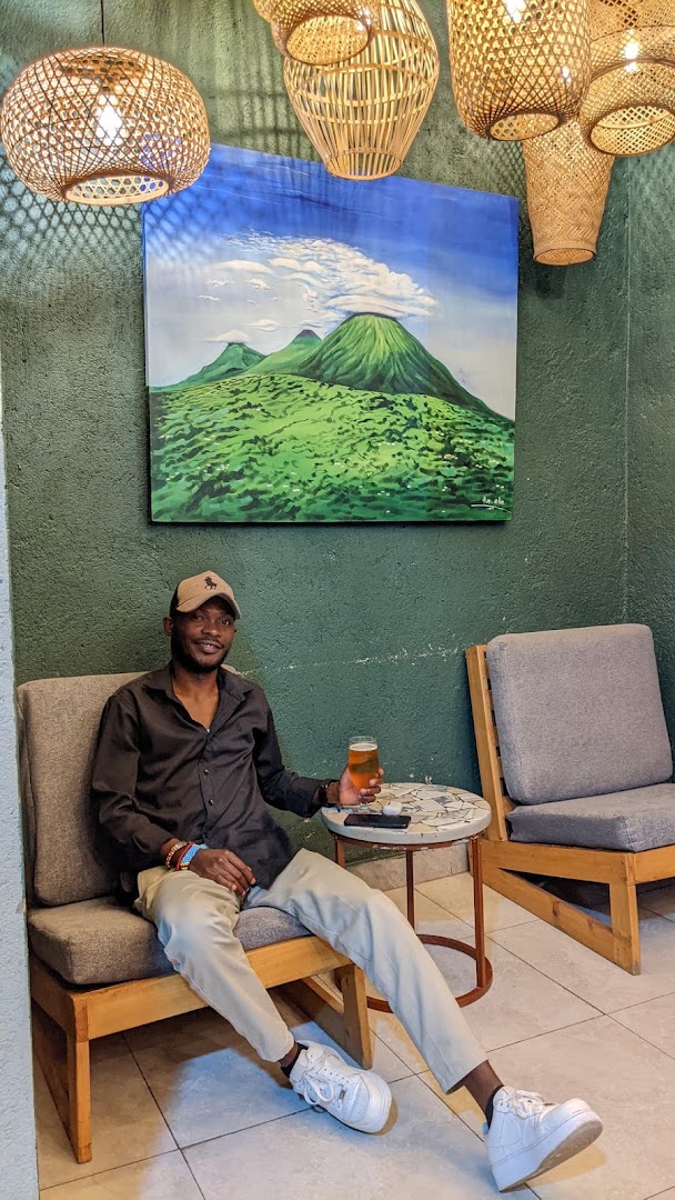 Connections Café: venue atmosphere and customer