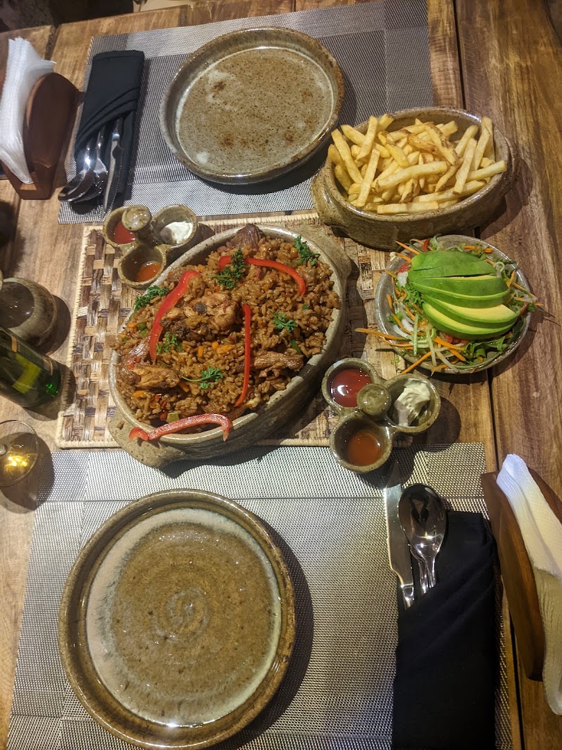 Silverbacks Café: appetizing, well-composed food photography