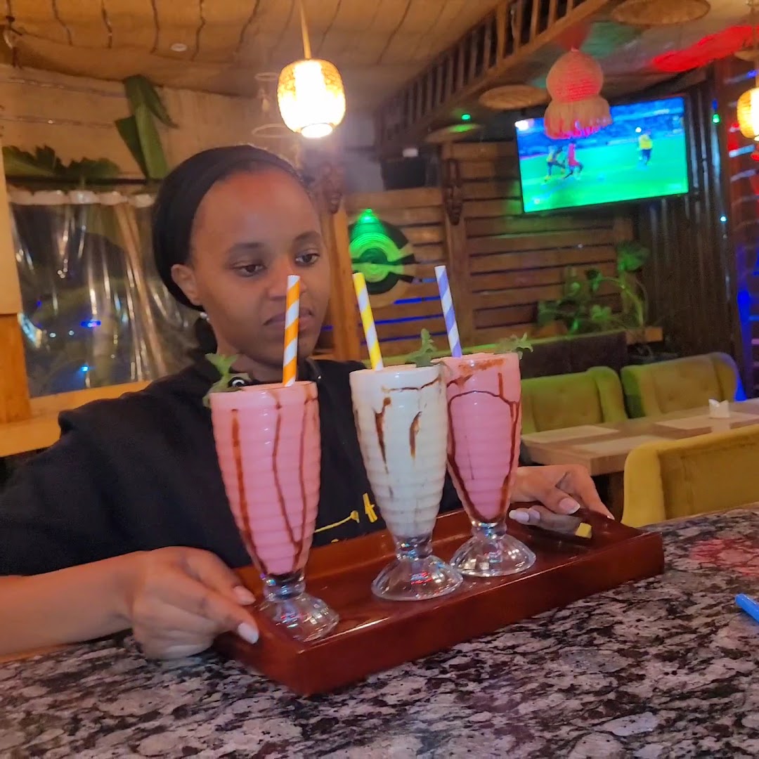 Heroes Coffee Rubavu: appetizing drinks and professional service