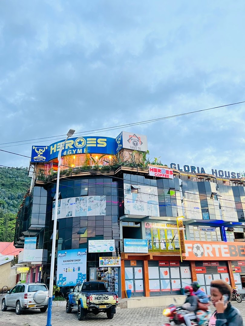 Heroes Coffee Rubavu: clear exterior shot of venue