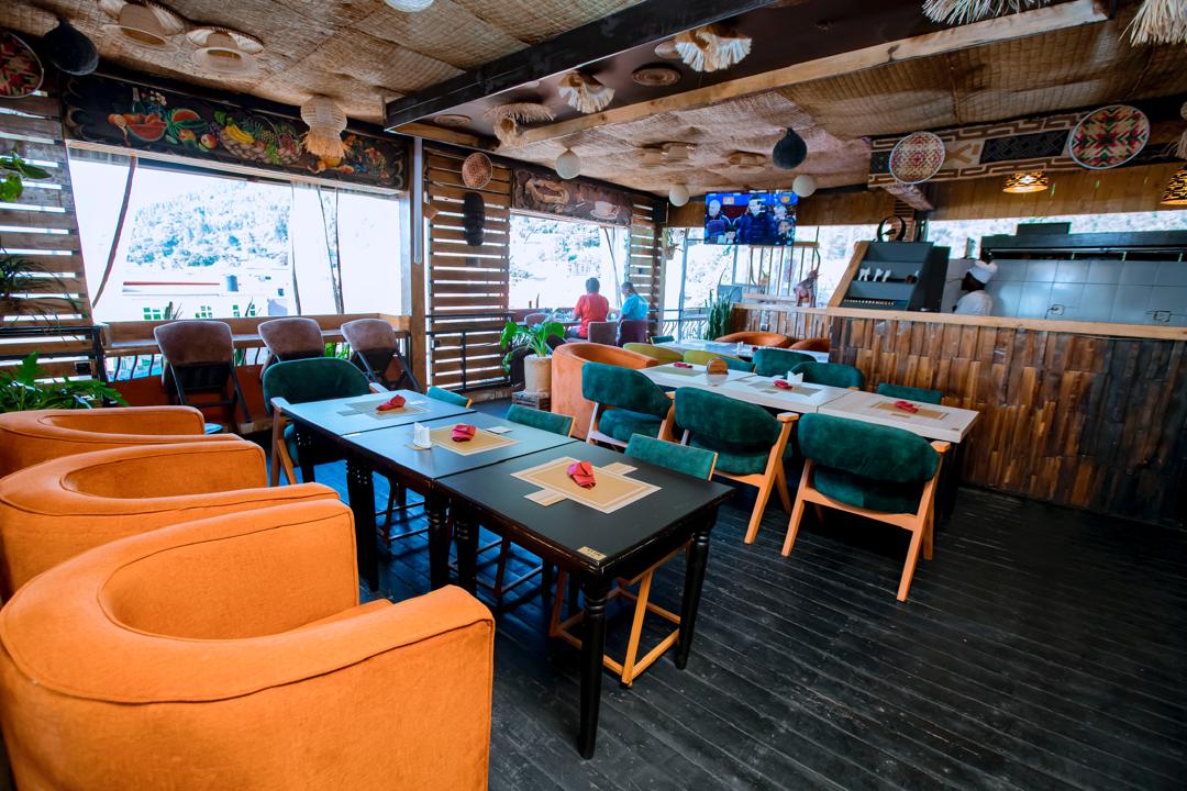 Heroes Coffee Rubavu: clear, inviting interior atmosphere