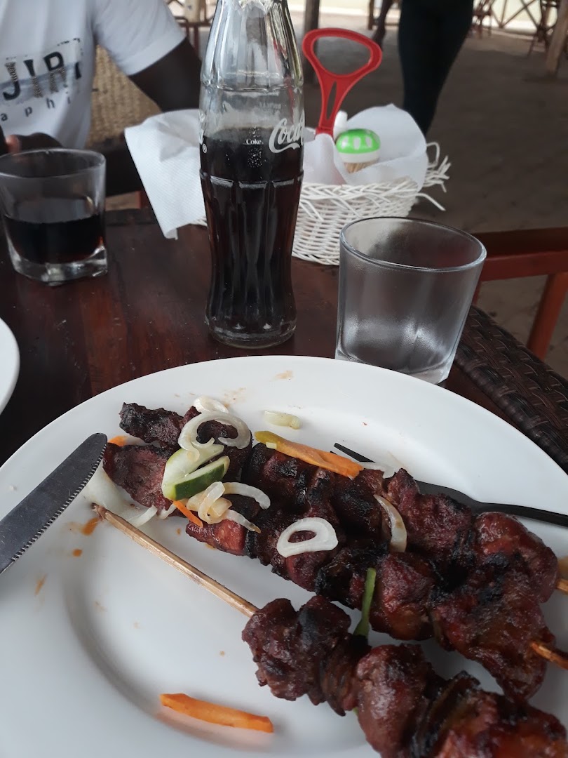 Ku Bagore Bar: appetizing photo of bar food