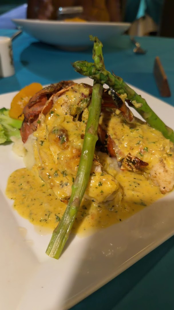 Serendipity Restaurant & Lounge: appetizing, high-quality food photography