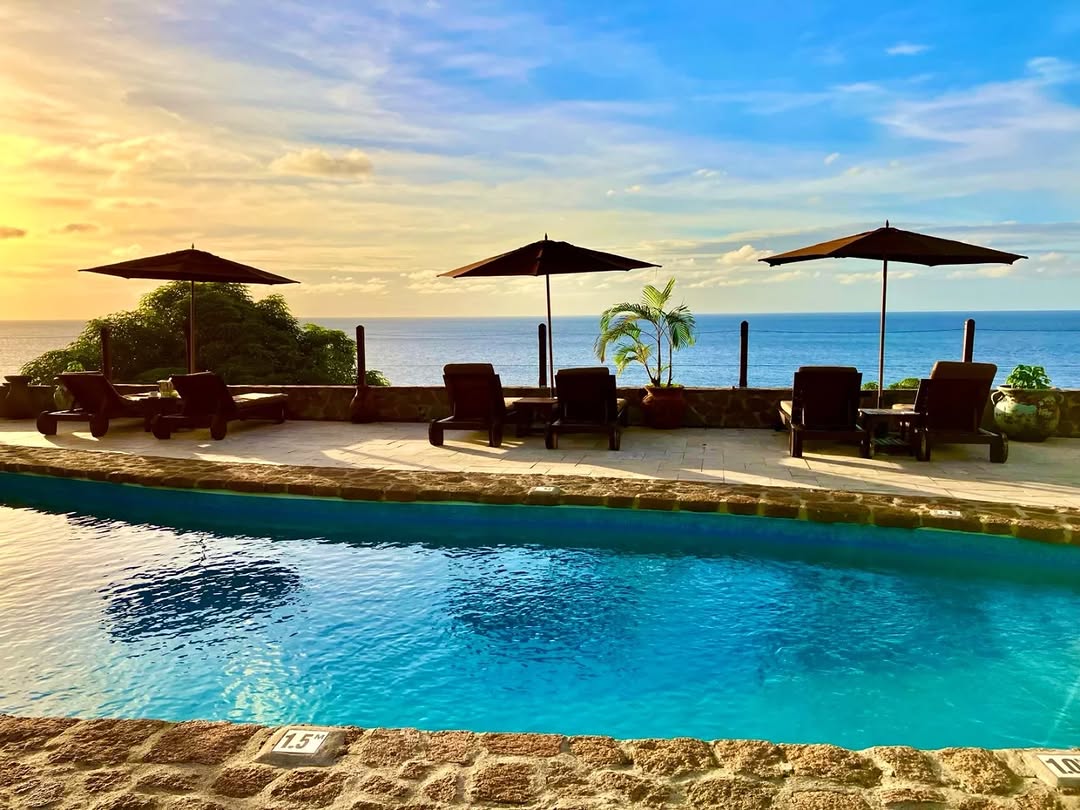 Ti Manje Beach Grill & Bar: beautiful scenic restaurant atmosphere