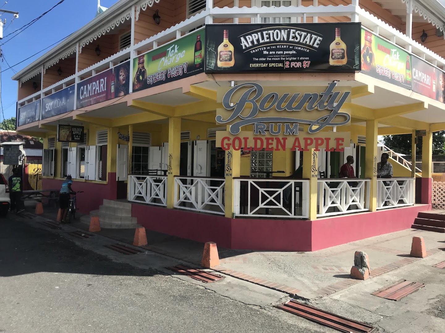 Irie Bar: clear exterior shot of venue