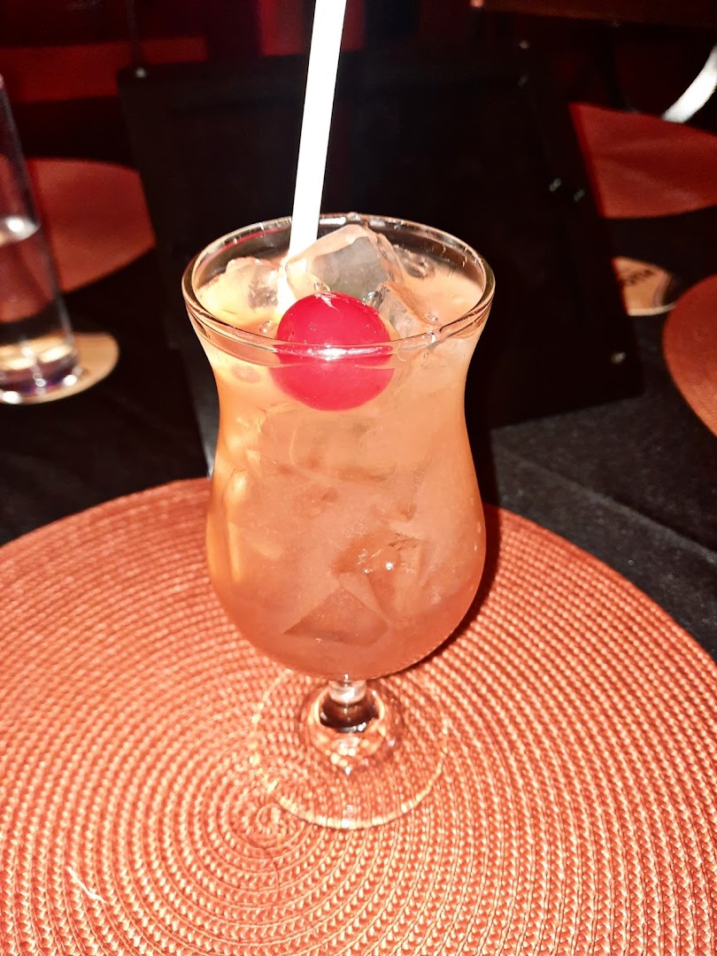 Barcode Pub: clear photo of a cocktail