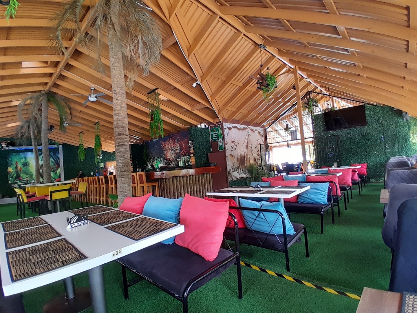 Palki Restaurant: clear photo of restaurant interior