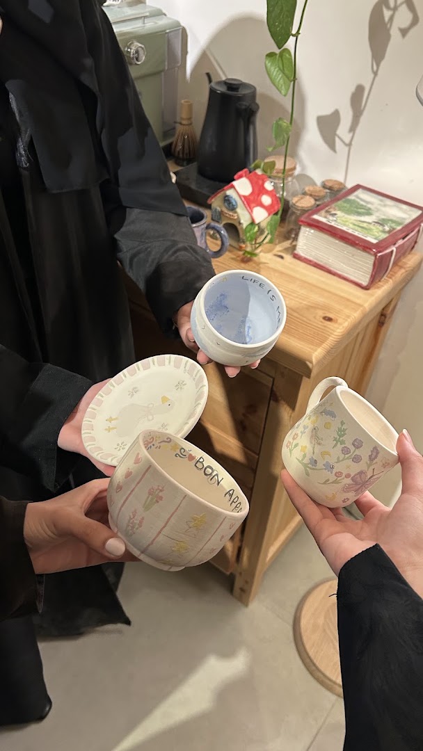 Smoky Ceramics Studio: products in a shop