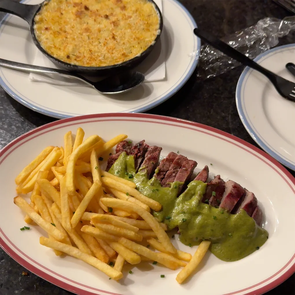 Dear Duck: appetizing, high-quality food photography