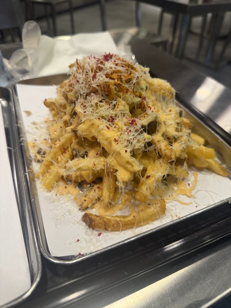 On Coal: appetizing photo of restaurant food