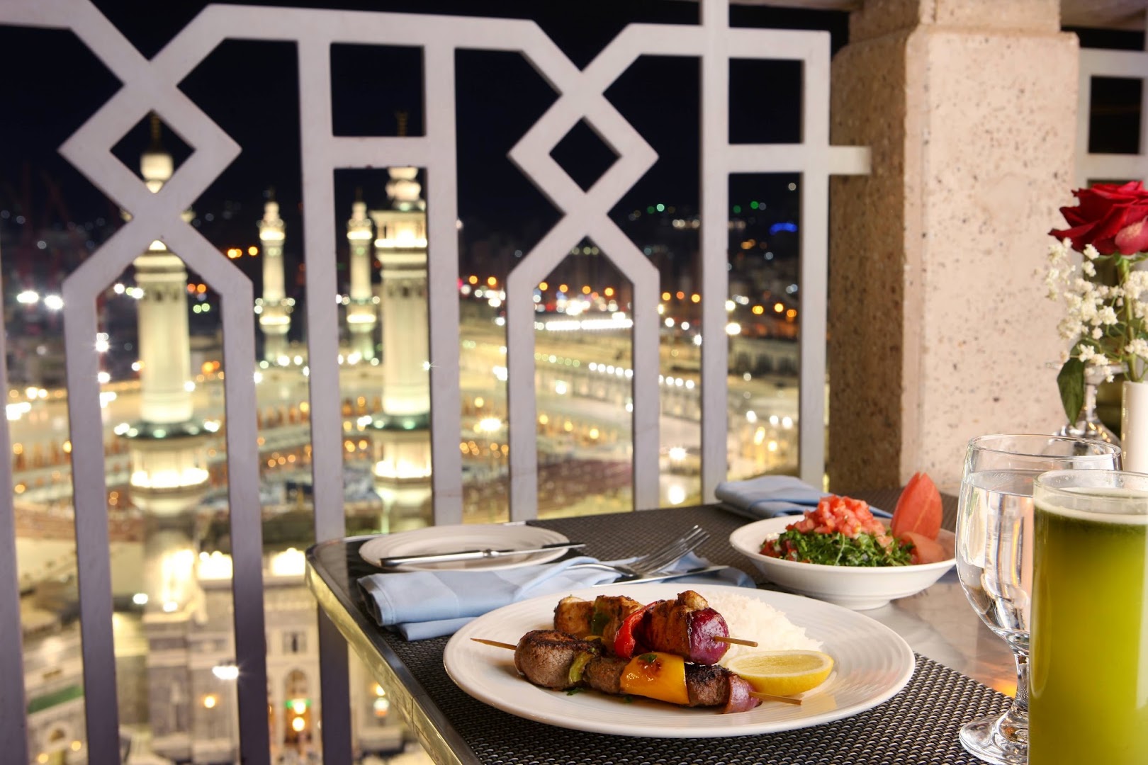 Al Shorfa Restaurant: appealing food with scenic view