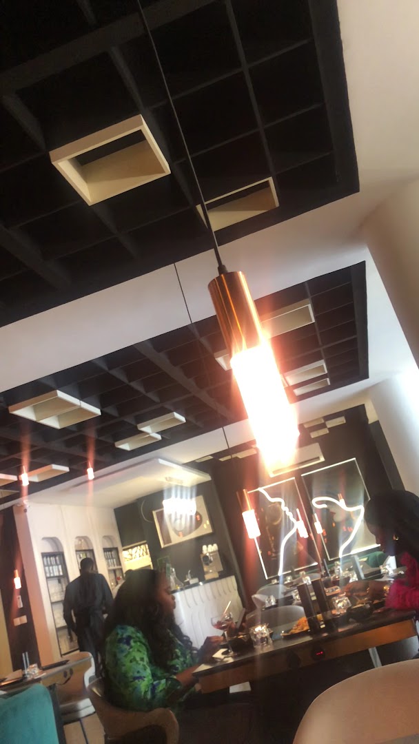 Am's Grill: restaurant atmosphere and interior