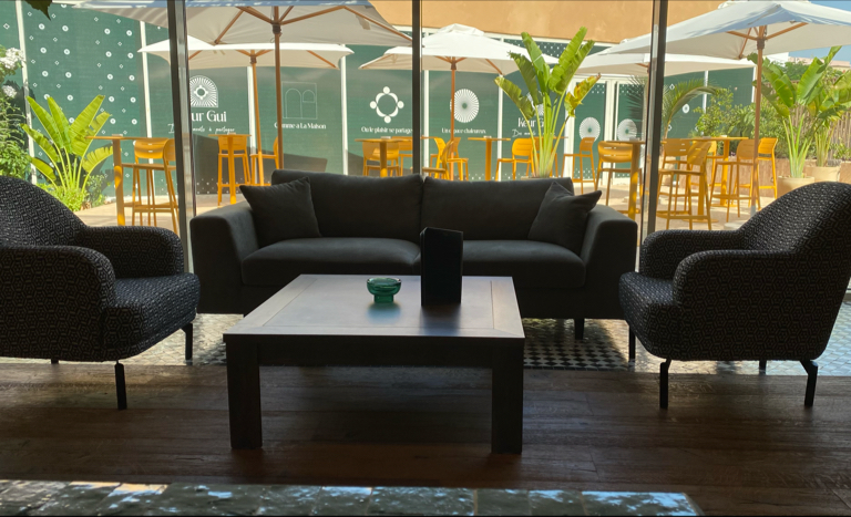 KeurGui: inviting and professional venue photo