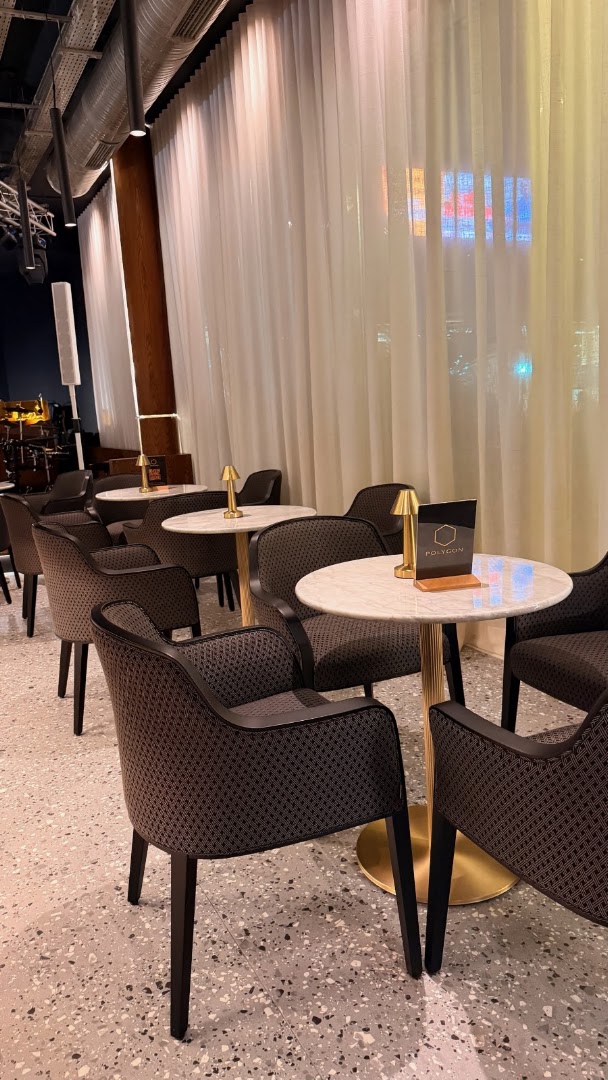 Polygon Lounge: clear, professional interior atmosphere shot