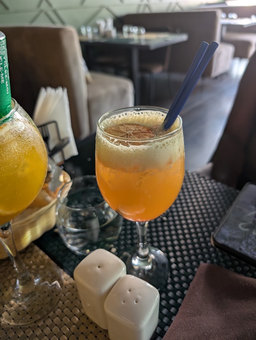 The Lounge Dakar: appetizing photo of restaurant drinks