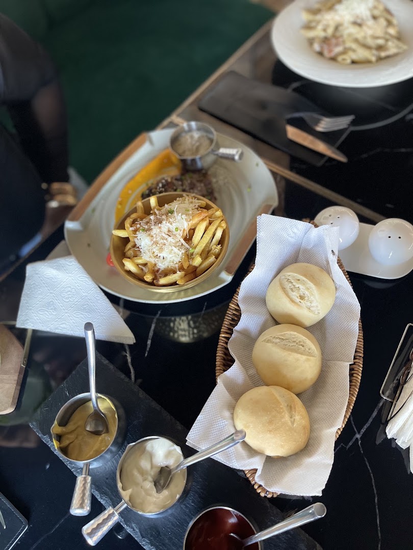 The Marquis: appetizing food photography