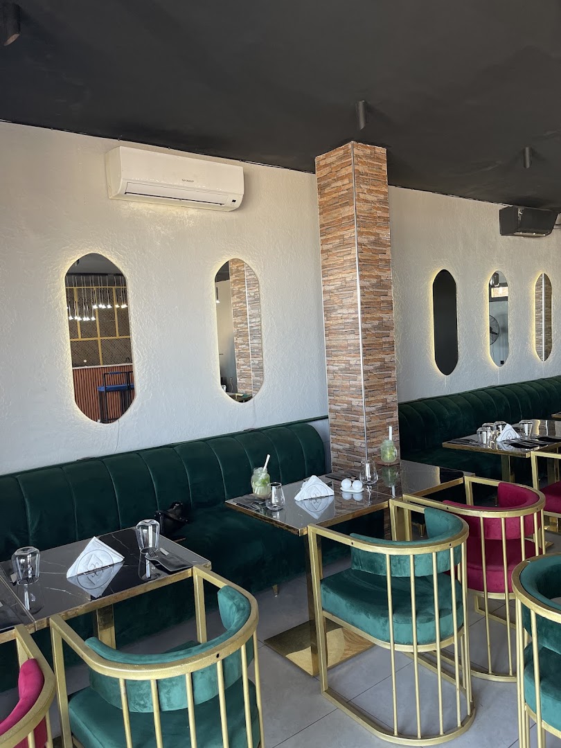 The Marquis: clear, inviting interior atmosphere