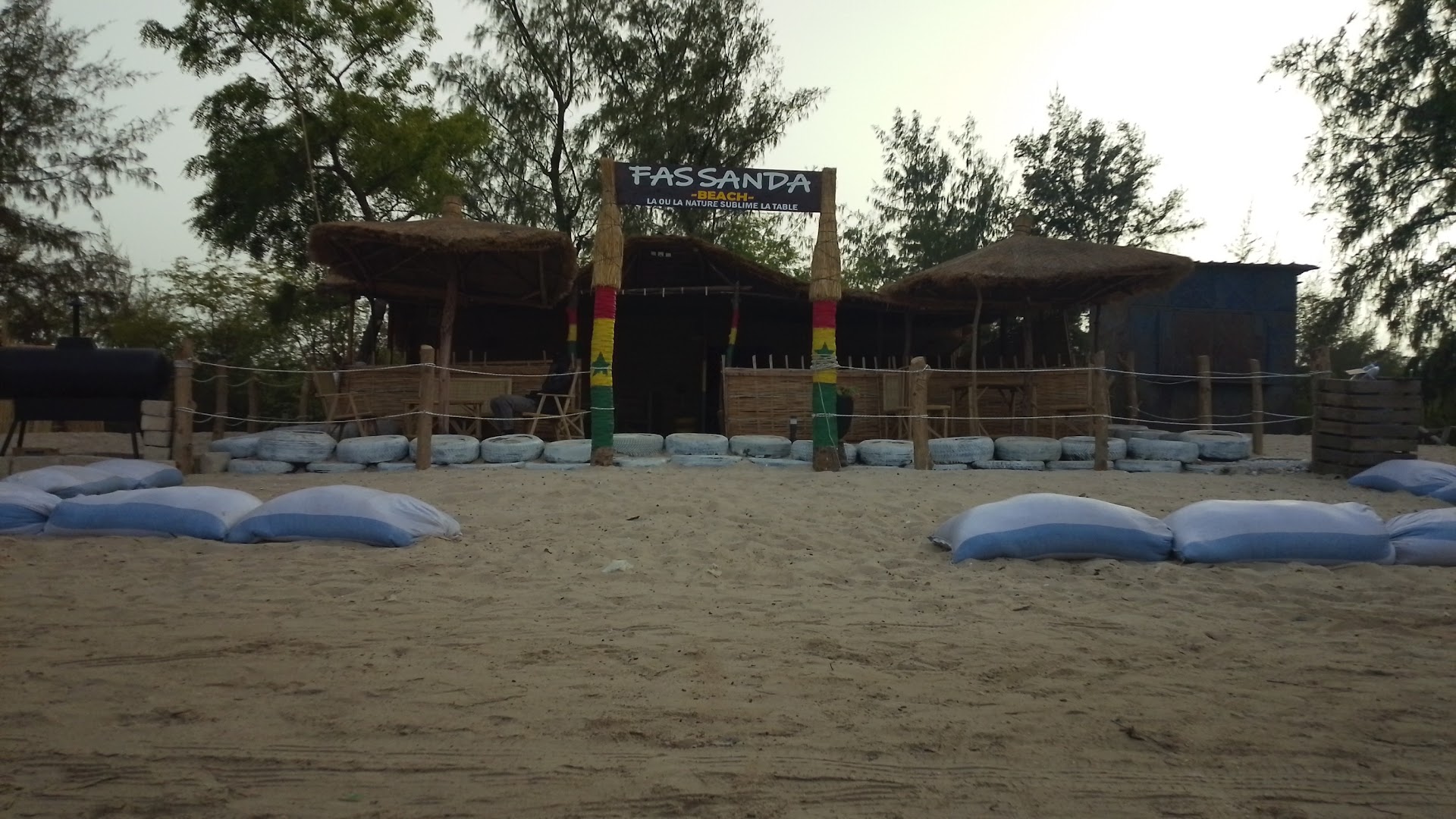 Fassanda Beach: clear exterior view of venue