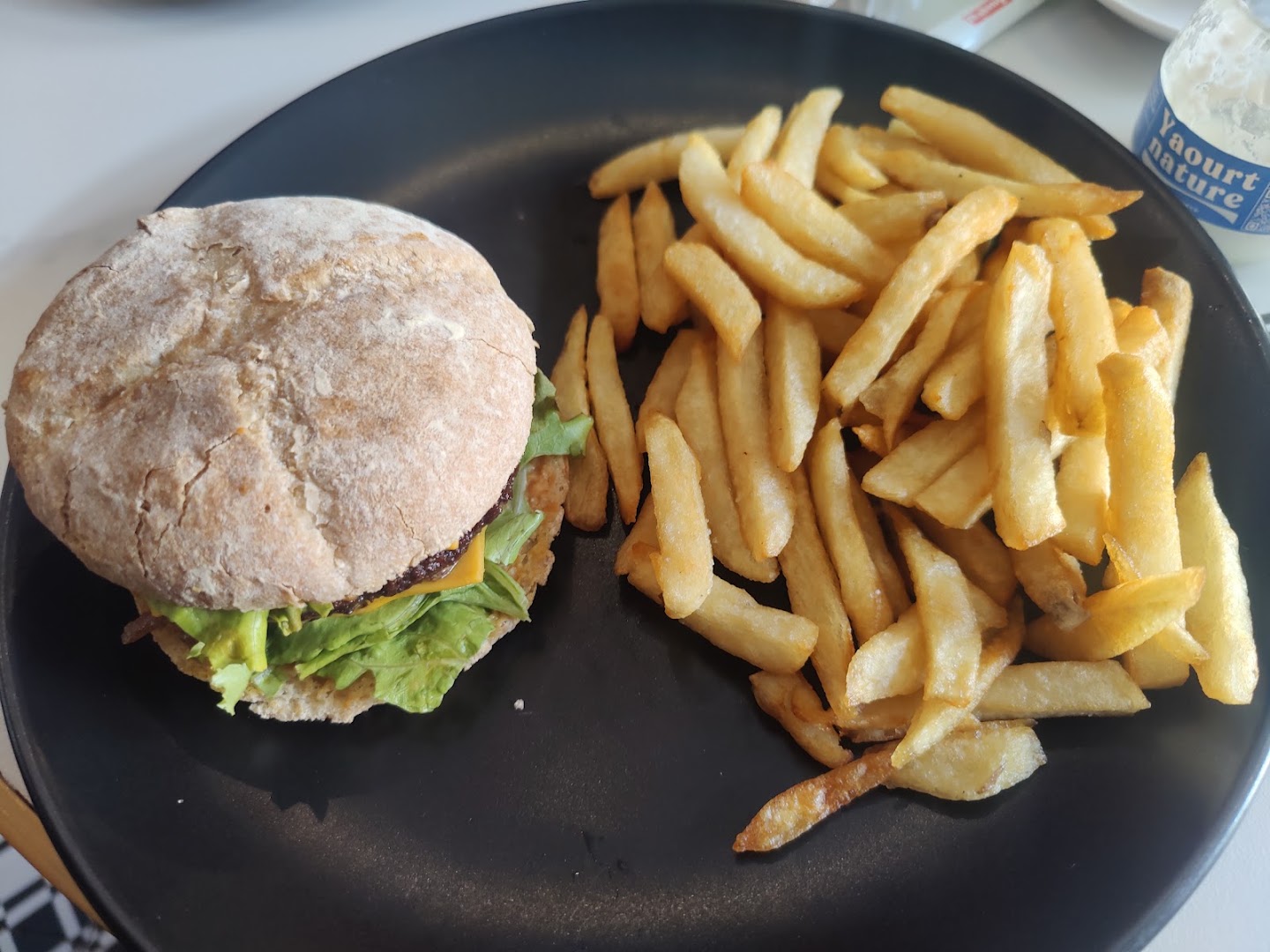 La Brasserie Saly: appetizing photo of served food