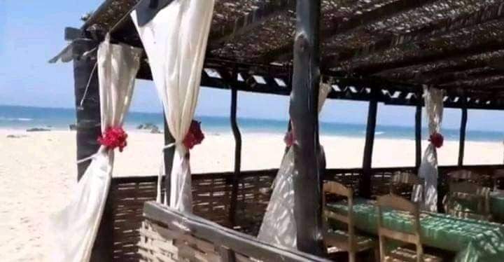 Chez Atty: attractive beachside bar atmosphere