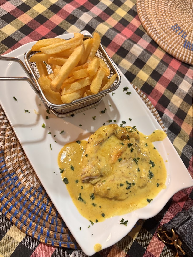 Les Délices de Yéta: appetizing photo of restaurant food