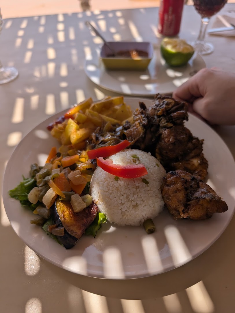 Le Rocher Chez Nabou: appetizing photo of restaurant meal