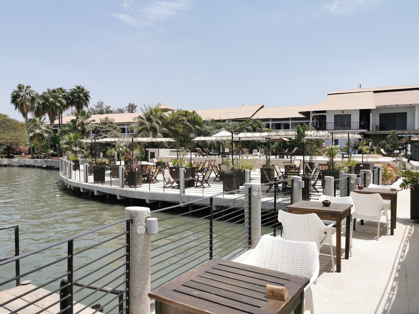 Hôtel Kadiandoumagne: attractive terrace with scenic view