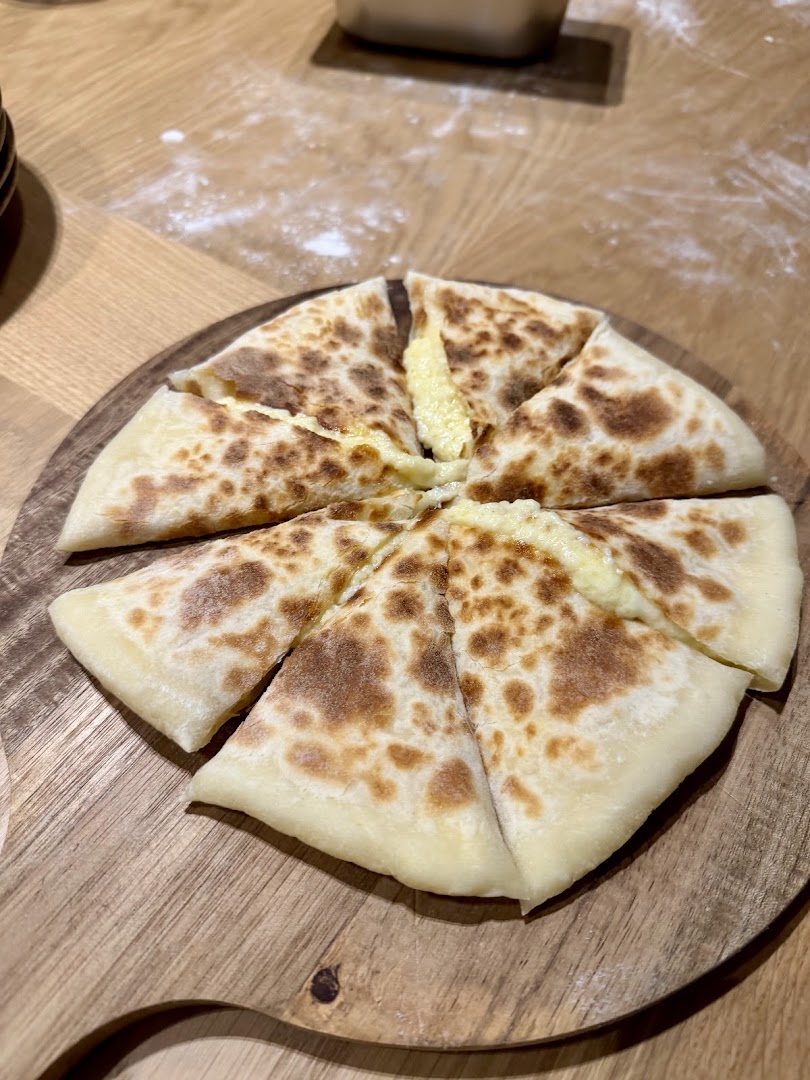 Georgian Supra: appetizing photo of restaurant food