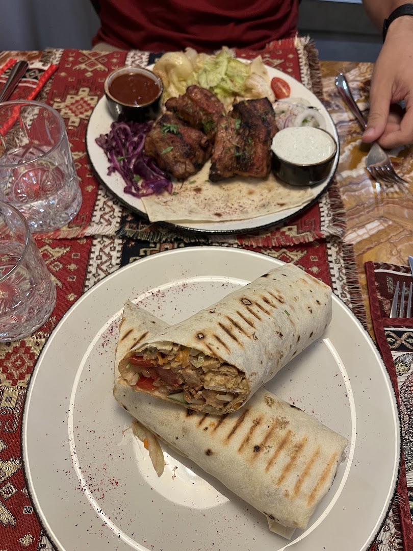 JAN: appetizing, clear food photography