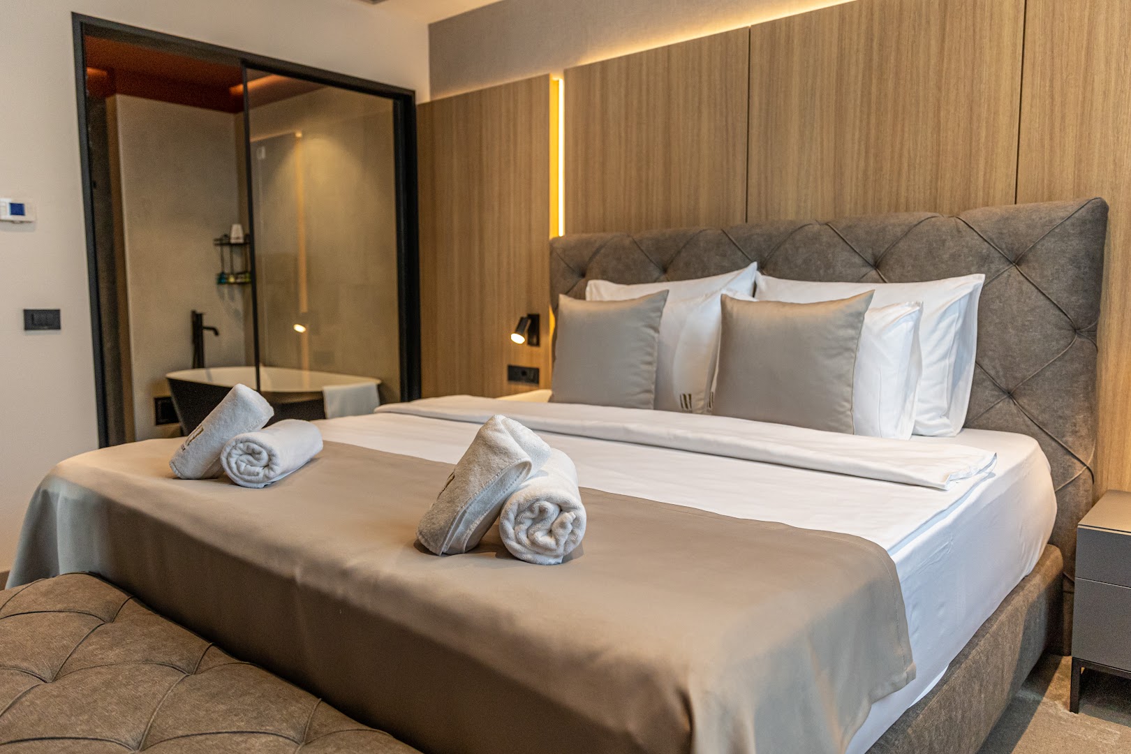 Hotel Helm: professional, high-quality hotel room photo