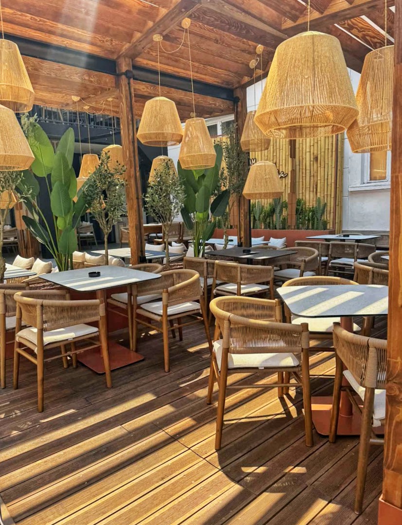 Maša Bistro Bar: attractive and inviting terrace atmosphere