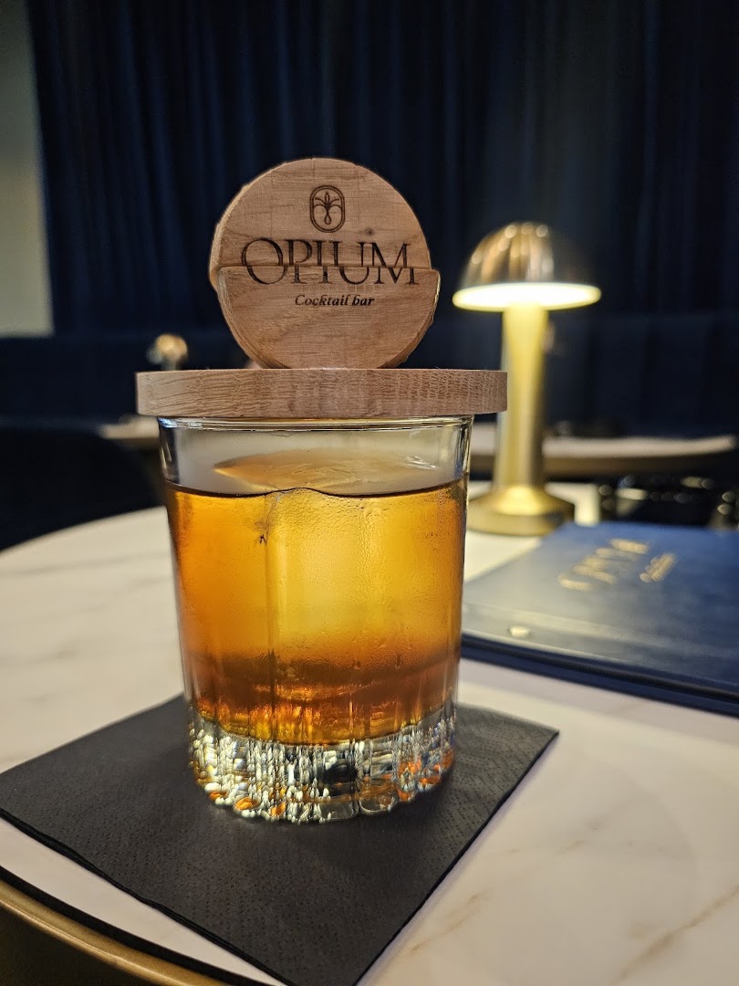 Opium Cocktail Bar: high quality cocktail presentation
