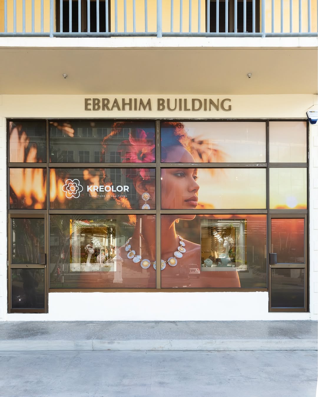 Kreolor Victoria Boutique: clear storefront showing brand identity