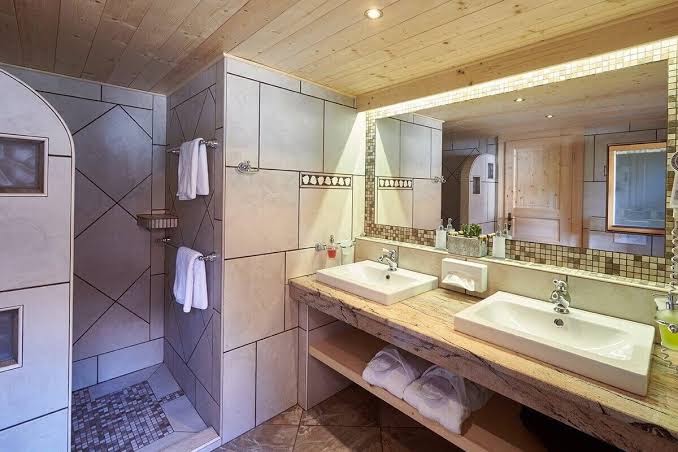 Finefood Penzion Berc: high quality hotel bathroom photo
