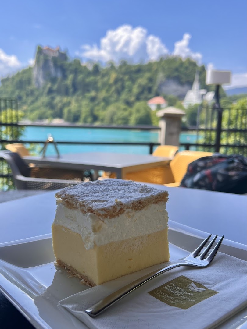 Kavarna Park: appetizing food with scenic view