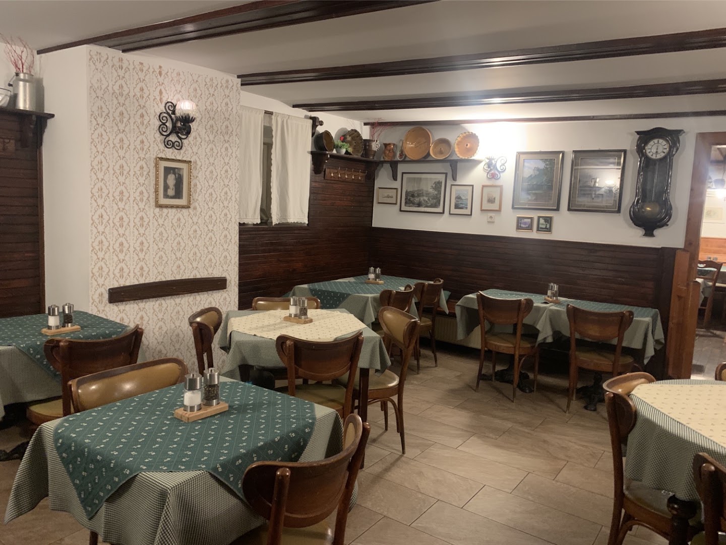 Gostilna Pri Planincu: clear photo of restaurant interior