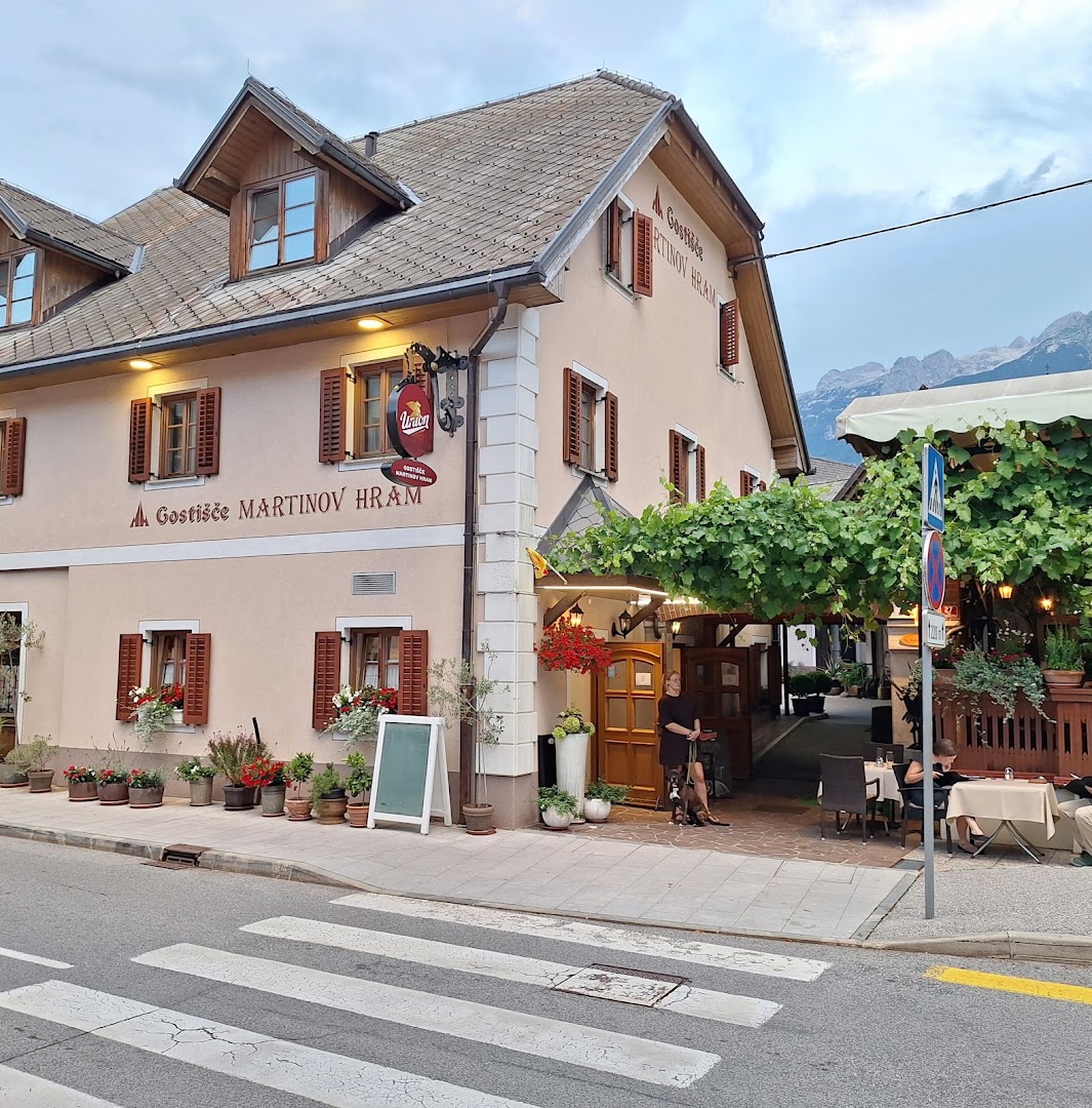 Martinov hram: clear, inviting exterior restaurant photo