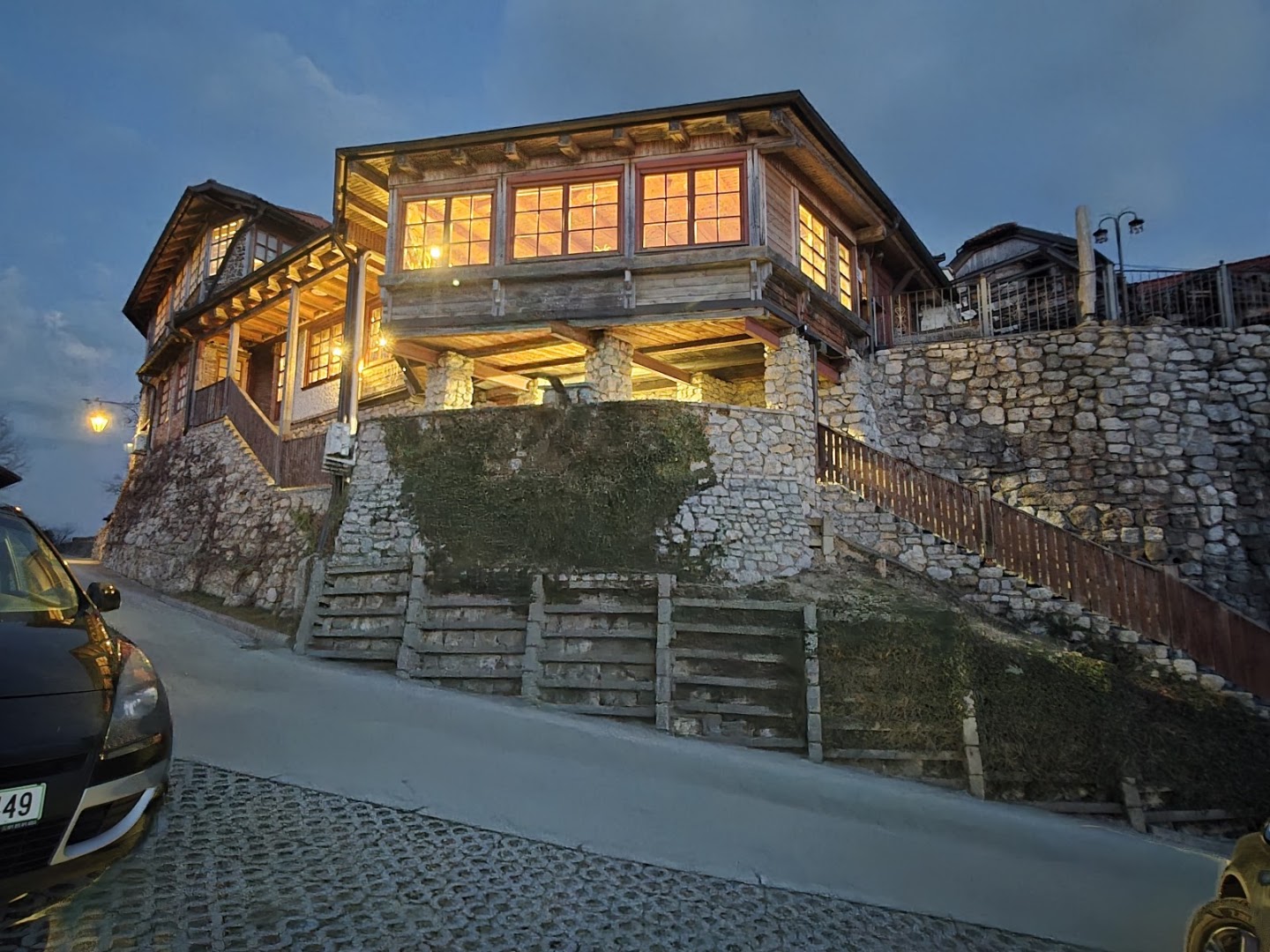 Gostilna pri Kmetec: attractive exterior shot at dusk
