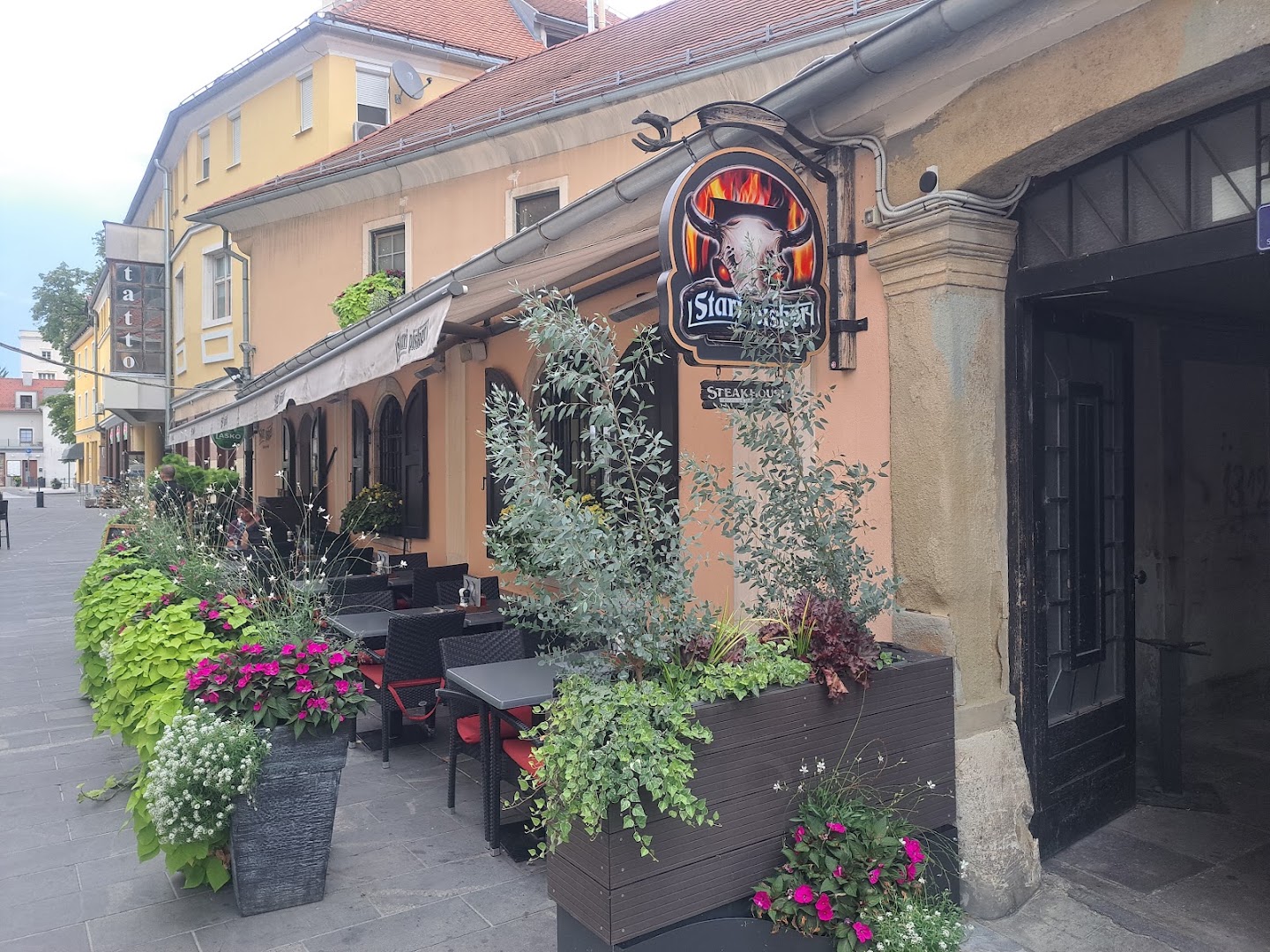 Stari pisker: clear photo of restaurant exterior