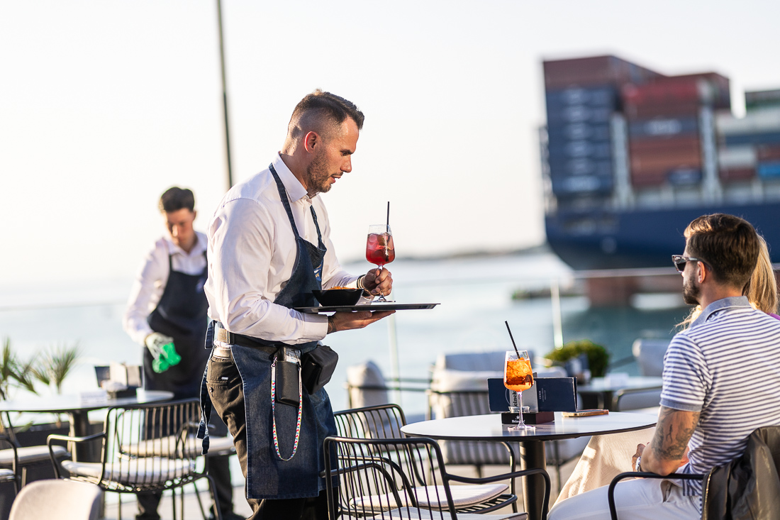 Port View Café: professional atmosphere and service shot