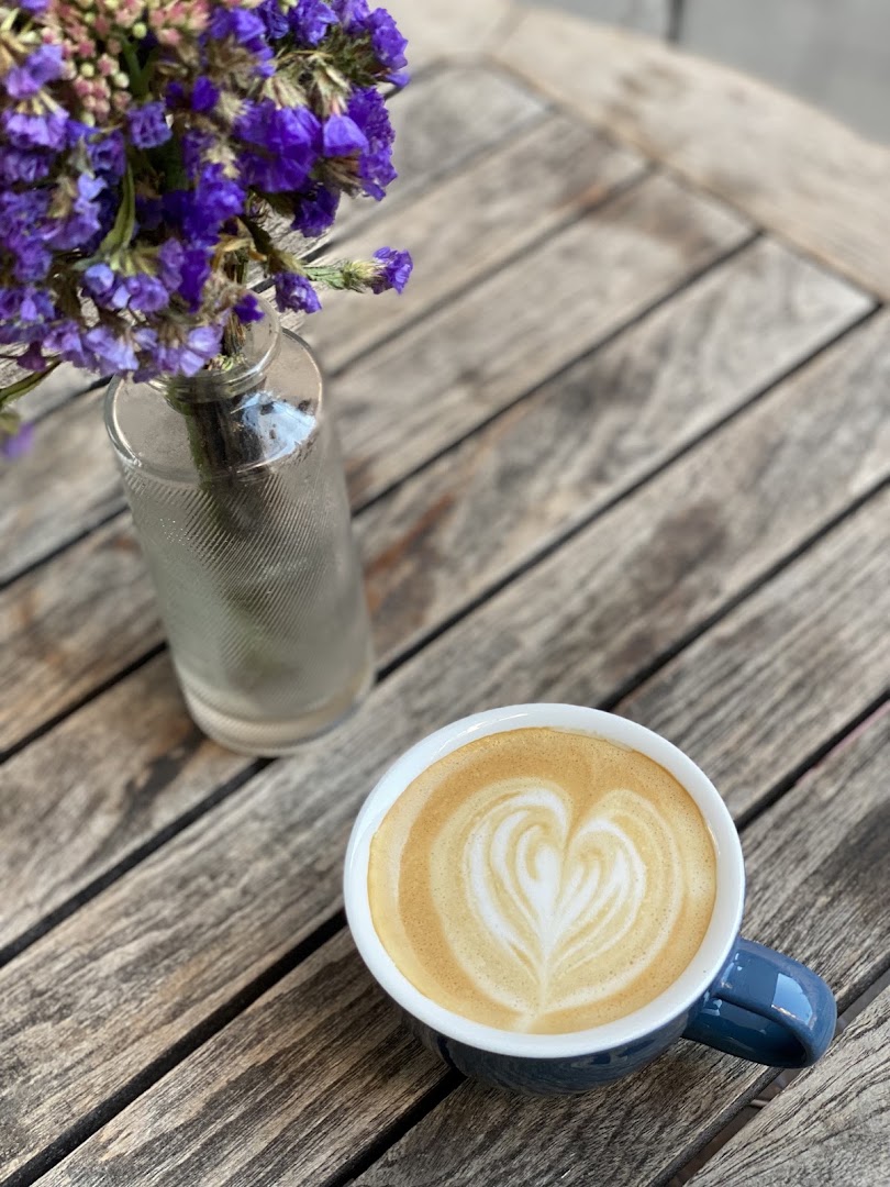Isabella: high quality, appealing drink photo