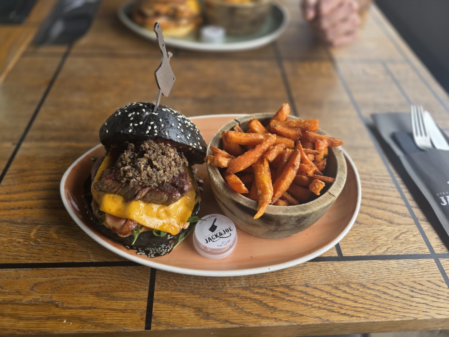 Jack & Joe Steak and Burger Club: appetizing, high-quality food photography
