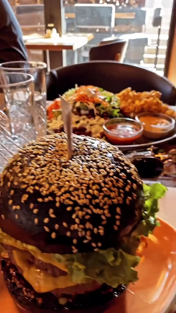 Jack & Joe Steak and Burger Club: appetizing photo of restaurant food