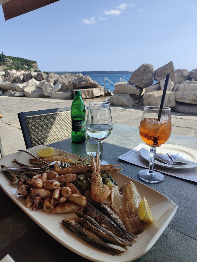 Restavracija Tri Vdove: appetizing food and beautiful view