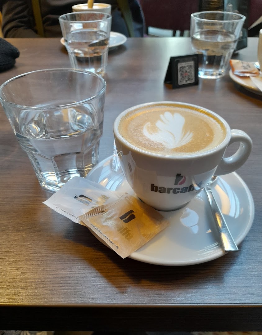 Kavarna Malina: appetizing photo of coffee drink