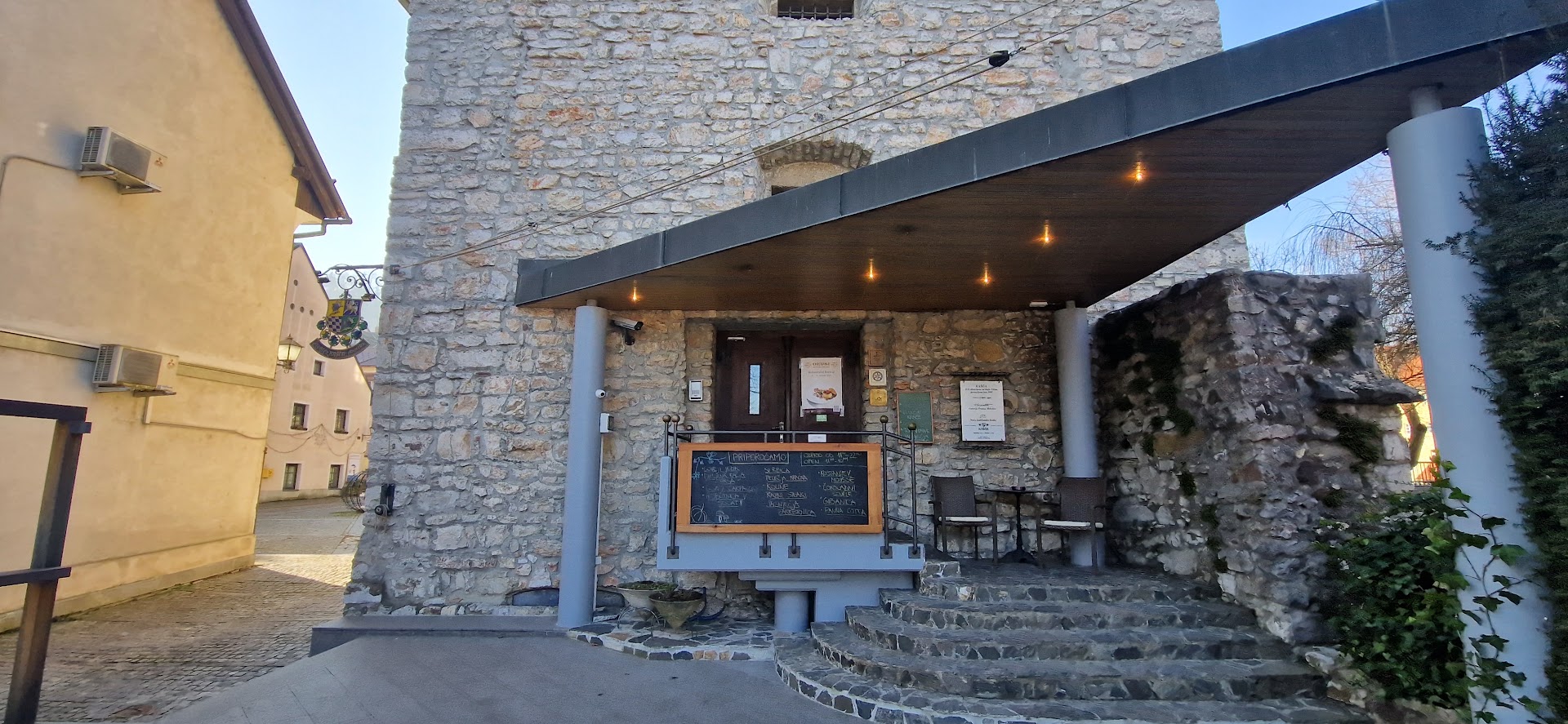 Gostilna Kašča: clear exterior view of restaurant