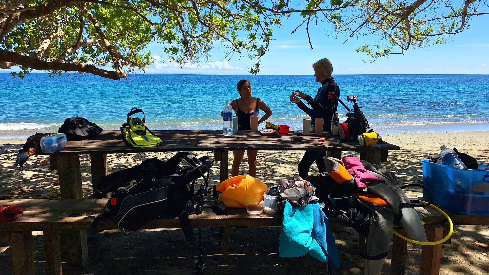 Emperor Divers Honiara: divers preparing for activity