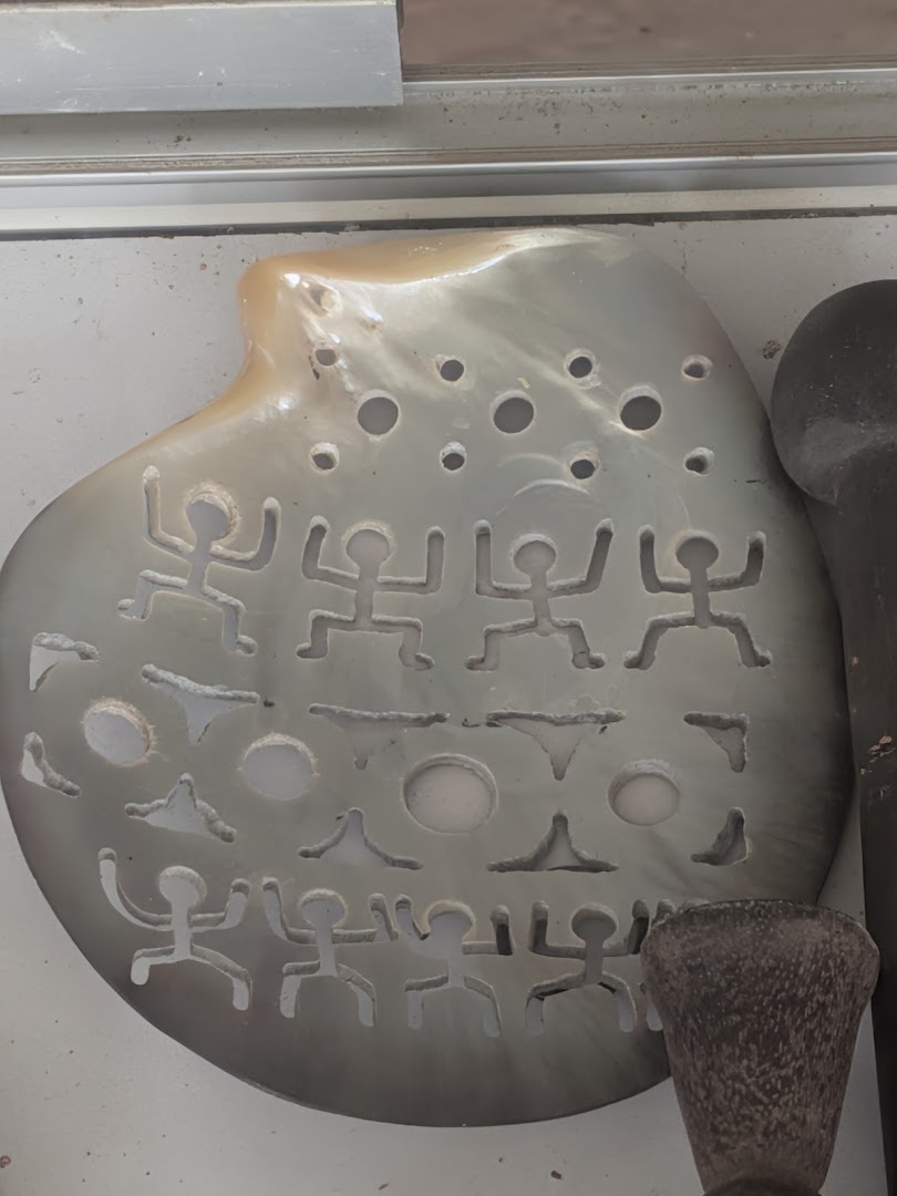 National Art Gallery: clear photo of museum artifact